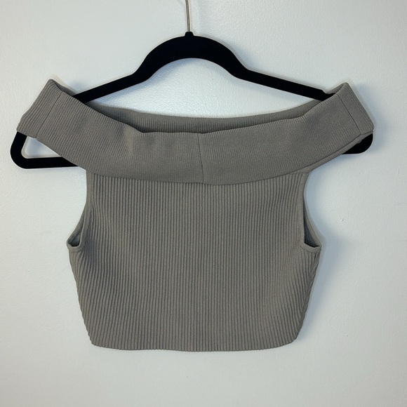 Aritzia Babaton  NWOT Sculpt Knit Off-Shoulder Ashen grey size small - Picture 9 of 14